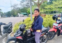 Ramadan, Penghasilan Ojek Motor di Perbatasan Turun