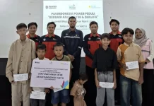 PLN IP-UBP Sanggau Santuni Yatim di Sungai Batu