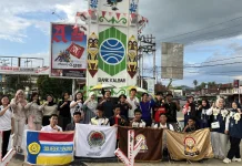 FSMP Sanggau Bagi Takjil di Perbatasan