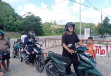 BBM Telat Datang, Antrean Memanjang di SPBU Entikong