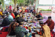 Wakil Walikota Pontianak Takjub Tradisi Makan Berami Sanggau