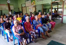 Puluhan Lansia di Engkahan Terima BLT-DD