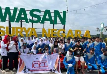 Drumband IDCA Sanggau Ramaikan CFD Muara Kantu