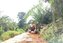 TMMD Sanggau, TNI Bangun 13 Kilometer Jalan di Kembayan