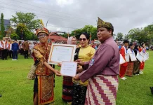 Guru Pedalaman Sanggau Raih Penghargaan Hardiknas 2026
