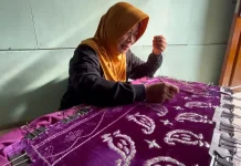 Regenerasi Pengrajin Kain Kalengkang Sanggau Hadapi Kendala