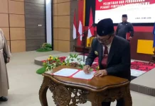 Bupati Sanggau Rotasi Tiga Pejabat Eselon II