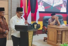 Bupati Ontot Lepas Kafilah MTQ Sanggau ke Kayong Utara