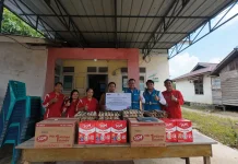 PLN IPUBP Sanggau Salurkan Tambahan Gizi untuk Anak-anak Jonti