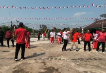 Warga Ilir Kota Sanggau Patuhi Imbauan Kibarkan Merah Putih