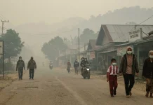 Kabut Asap Melanda, Warga Entikong Diminta Waspadai Gangguan Kesehatan