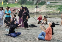 Pasir Timbul di Sanggau Jadi Arena Semarak HUT ke-81 RI