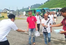 KJRI Kuching Bagikan Masker untuk WNI Deportasi