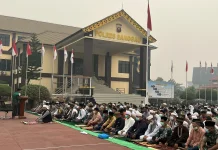 Mohon Hujan, Ratusan Warga Ikuti Salat Istisqa di Mapolres Sanggau