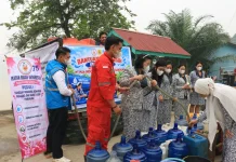 PLN IPUBP Sanggau Gandeng IBI Distribusikan Air Bersih