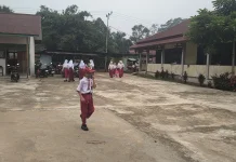 Tak Semua Siswa Punya Gadget, BDR di SDN 01 Balai Karangan Terkendala