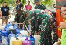 Bantuan Empat Ribu Liter Air Ringankan Beban Warga Desa Lape