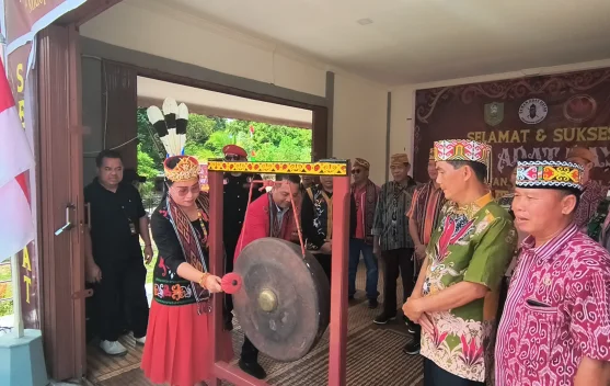 Wabup Susana Nilai Pelestarian Adat Sejalan Pembangunan Daerah