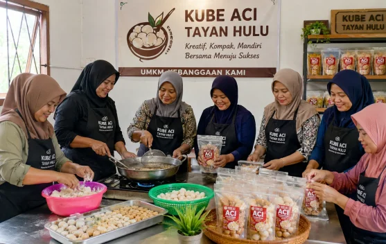 Ibu-Ibu Tayan Hulu Sanggau Bangkit lewat UMKM Kube