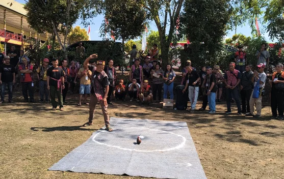 Lomba Gasing Gawai Dayak XXII Tandingkan Dua Kategori
