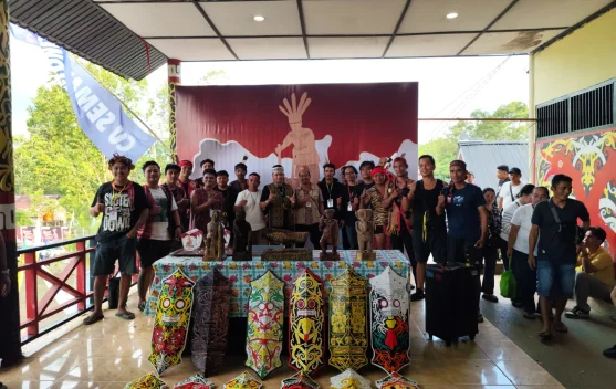Seniman Dayak Diminta Terus Berkarya Melestarikan Budaya Lokal