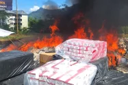 Bea Cukai Kalbar Musnahkan 922 Ribu Batang Rokok Ilegal