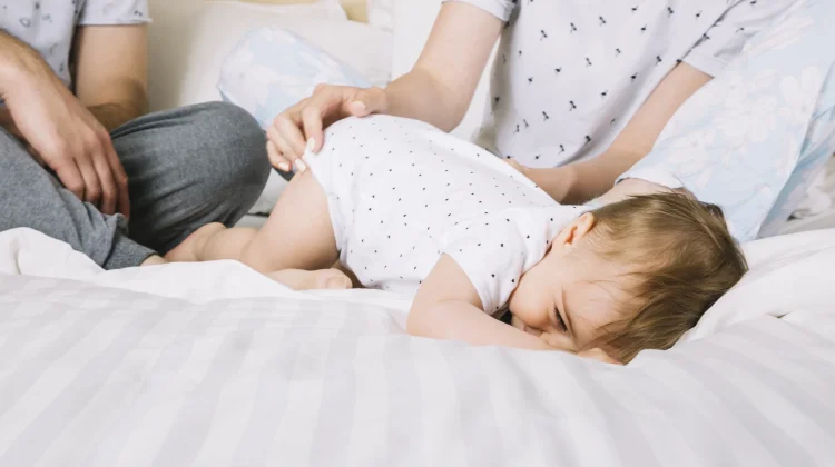 Jenis Makanan yang Menyebabkan Bayi Sembelit