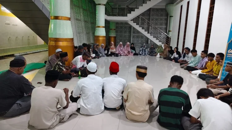Pertemuan Pengurus Bahas Pengukuhan Remaja Masjid Agung