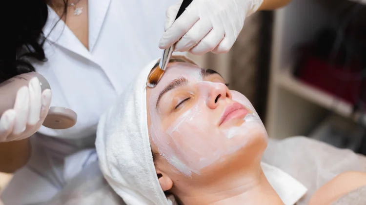Delapan Kebiasaan Sederhana Bikin Kulit Glowing saat Lebaran