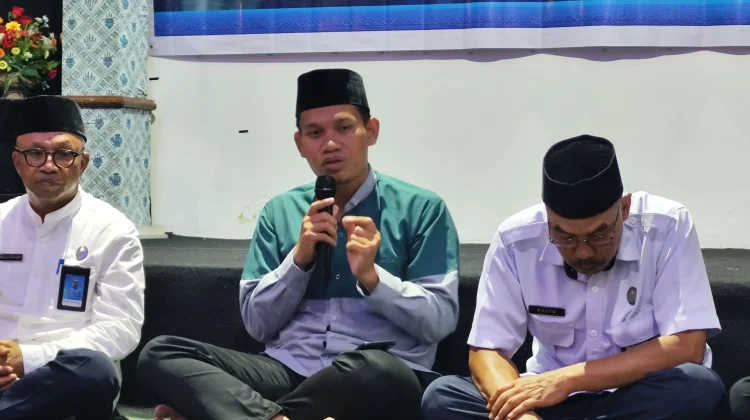 Buka Puasa Bersama RRI Fakfak, Ustad Utsman Tekankan Pentingnya Sholat