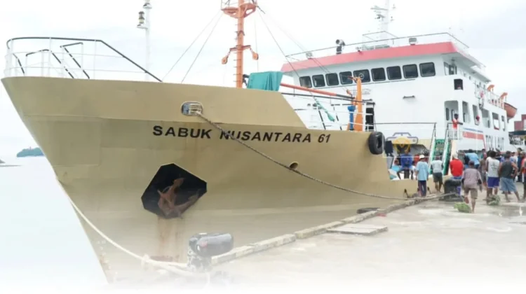 KSOP Fakfak Awasi Debarkasi Penumpang Kapal Perintis