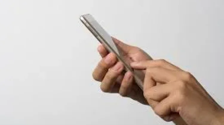 Cara Merawat Handphone agar Awet