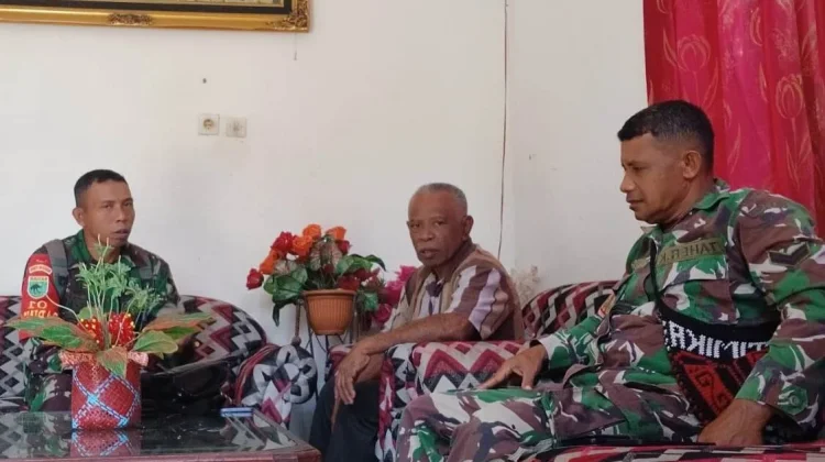 Babinsa Fakfak Perkuat Komsos Bahas Lahan KDKMP