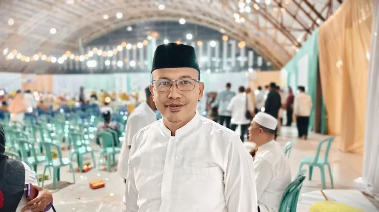 Kepala Distrik Wartutin Sampaikan Pesan Lebaran Kepada Warga