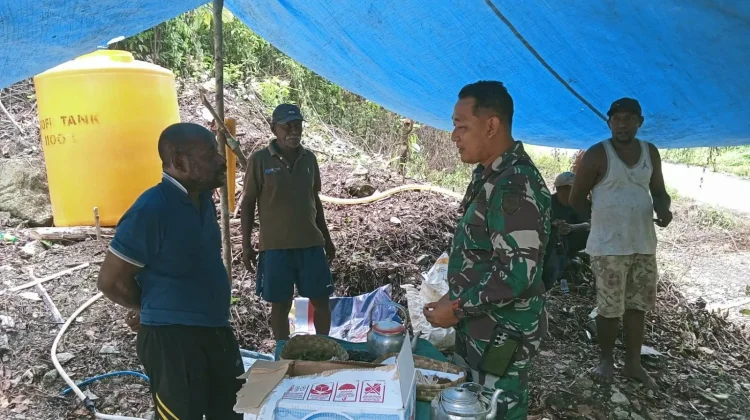 Koramil Fakfak Laksanakan Komsos Bahas Lahan KDKMP