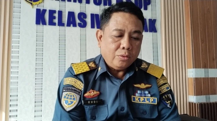 Arus Mudik dan Balik Pelabuhan Fakfak Turun Dibanding Tahun Sebelumnya