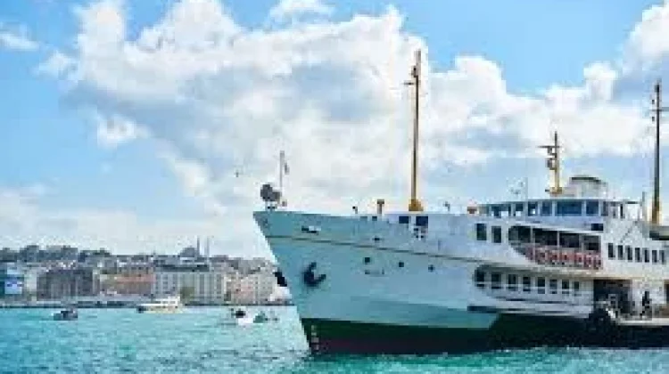 Mengapa Kapal Bisa Mengapung? Ilmu di Balik Fenomena Lautan