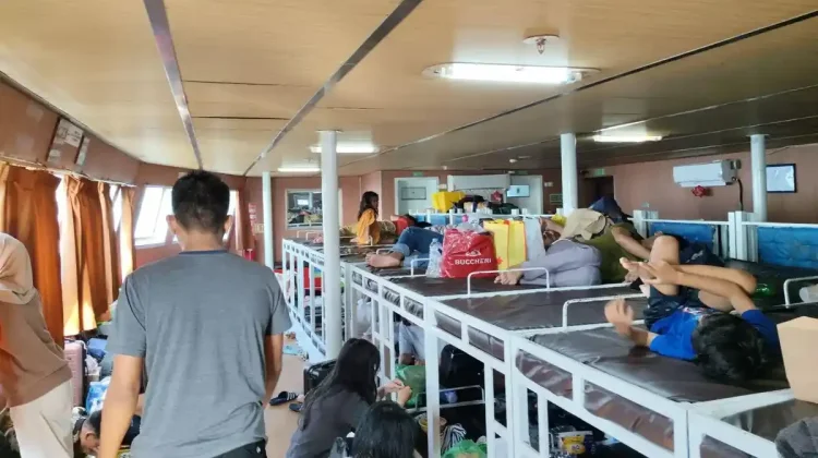 KMP. Kalabia jadi andalan transportasi laut warga Fakfak