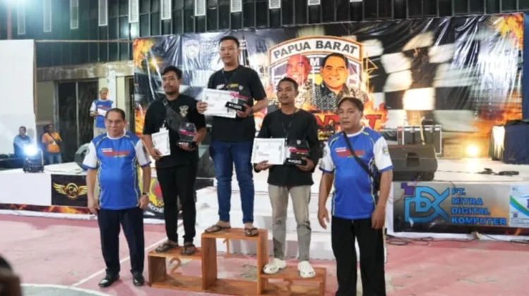 Bupati Tutup Fakfak Motor Contest Membara 2026