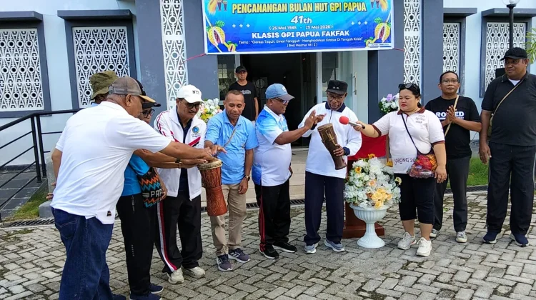 Donatus Nimbitkendik: Gereja Jadi Pilar Kerukunan dan Pembangunan Fakfak