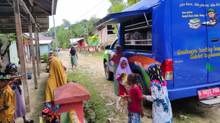 Hardiknas, Lapak Baca Teluk Patipi Bangun Generasi Literasi
