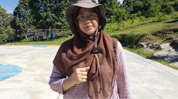 Kepala SMA Negeri 2 Fakfak Tanamkan Cinta Pala sejak Dini
