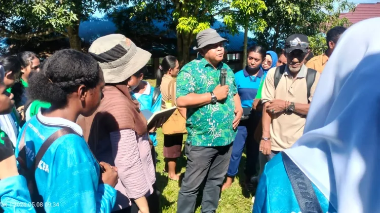 Dinas Perkebunan Fakfak Edukasi Pelajar Tentang Pala Unggul