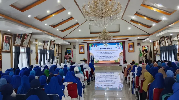 Buka Rakerda II BKMT Fakfak, ini Harapan Bupati Samaun Dahlan