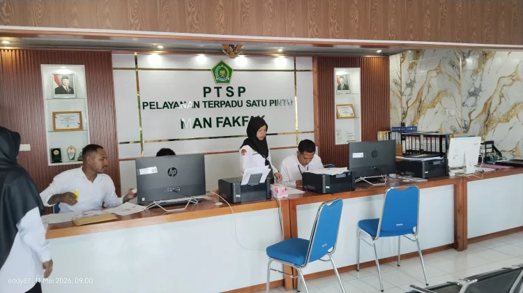 Kehadiran PTSP MAN Fakfak Permudah Layanan Administrasi Masyarakat