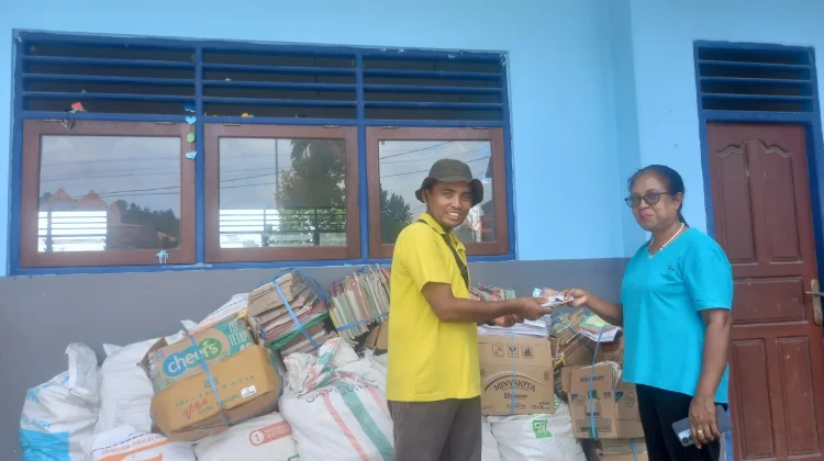 Bank Sampah Fakfak Hijau Edukasi Nilai Ekonomi Sampah