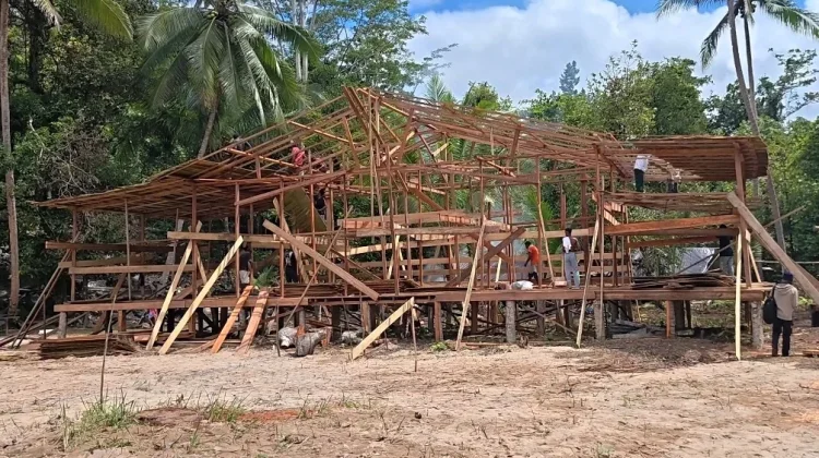 Panitia Fokus Siapkan Tenda Perayaan Misi Katolik Papua