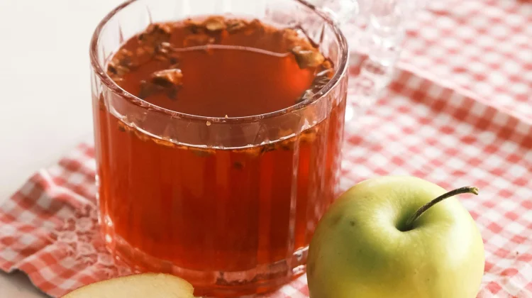 Tiga Manfaat Rutin Konsumsi 1 Buah Apel Sarapan di Pagi Hari