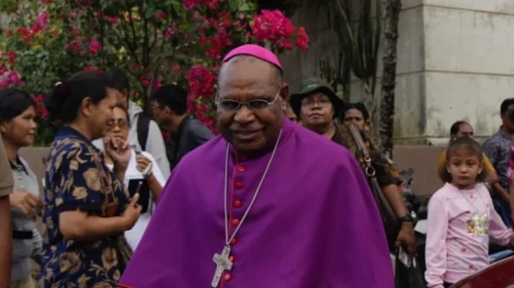 Alumni SMP YPPK Santo Don Bosco Fakfak Apresiasi Jasa Para Guru