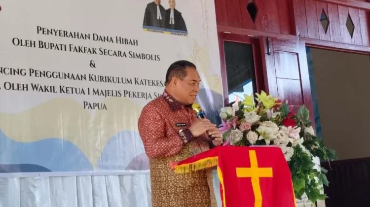 Bupati Fakfak Luncurkan Kurikulum Katekesasi GPI Papua Resmi